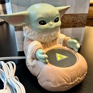 Scentsy Star Wars Mandalorian wax warmer